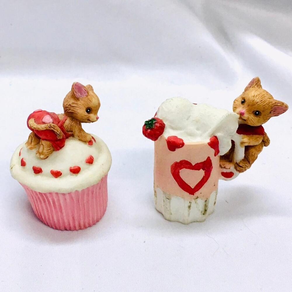 Mini Dollhouse Sized Kitten Figurines